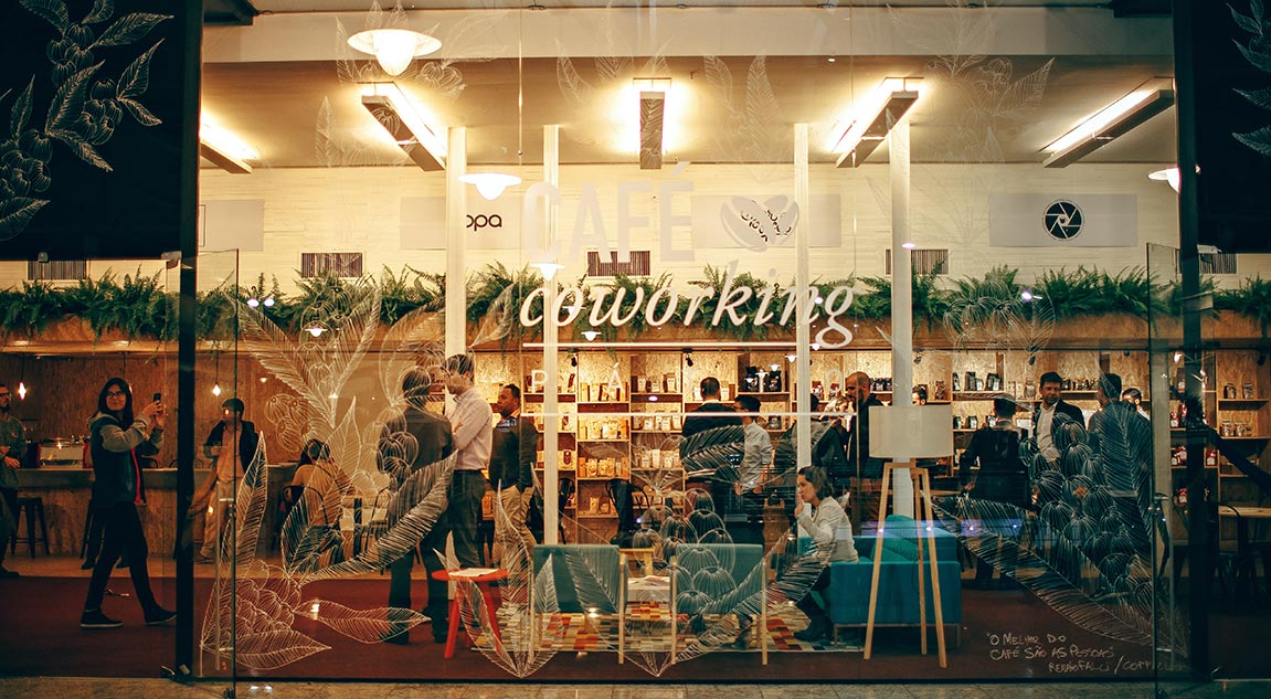 Coworking-Café (Foto: Helena Lopes für pexels)